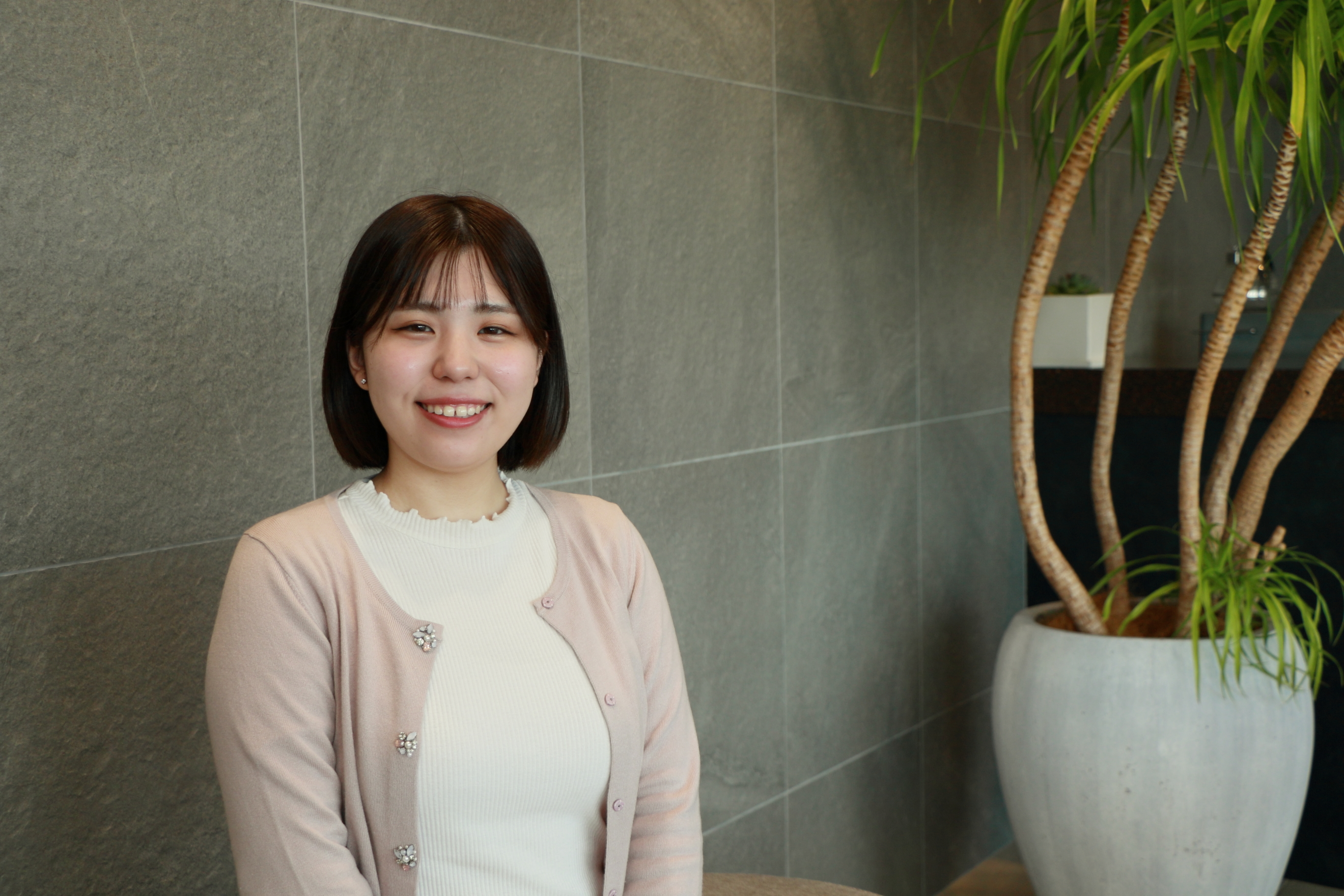 仲間と切磋琢磨しながら働いています! TOKYO BASE カスタマーサービス職 山田さん